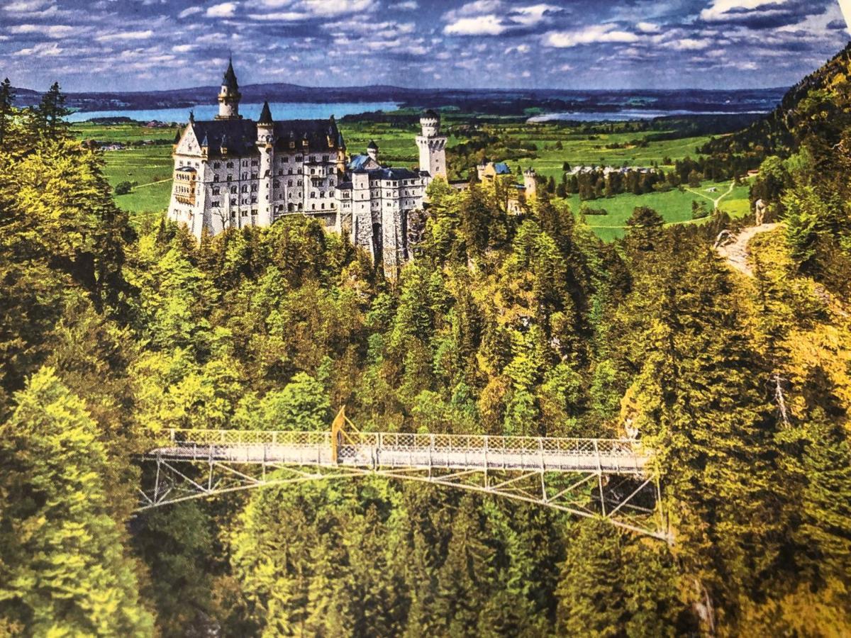 Haus Bei Der Linden Ferienwohnungen Швангау Экстерьер фото